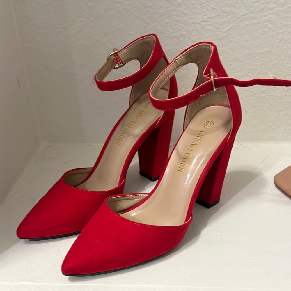 Dream Pairs red heels